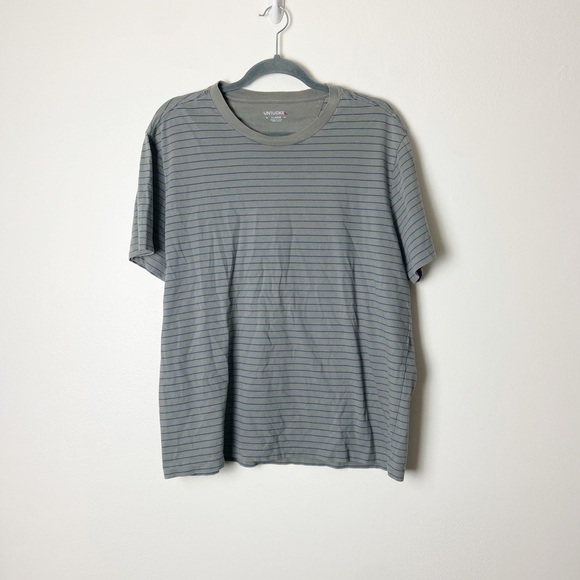 UNTUCKIT • Men’s Cotton Grey Striped Short Sleeve Shirt Size XL - Picture 1 of 6